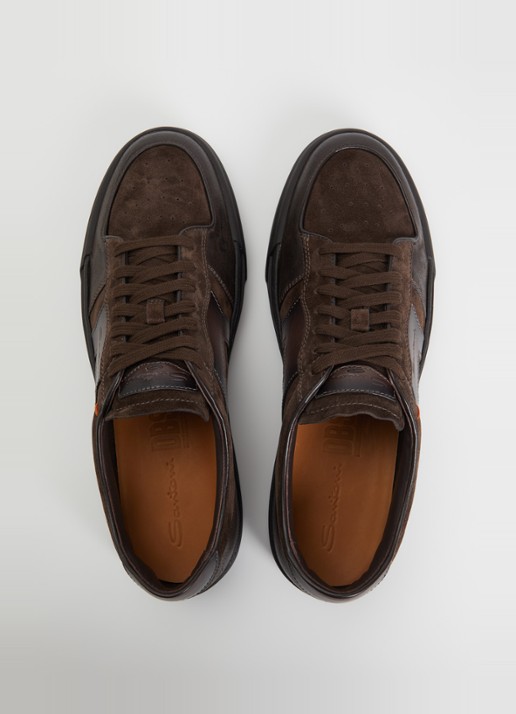Santoni DBS Sport sneaker van suède met leren details - detail 3 donkerbruin