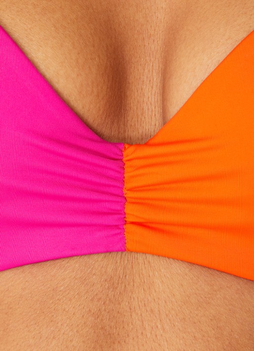 Sarda Kharlan voorgevormde bikinitop met beugel - detail 4 donkerroze