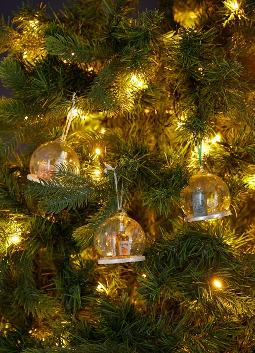 Sass & Belle Christmas Spritz Dome kersthanger - voorkant 2 orange