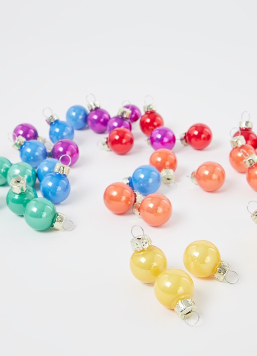 Sass & Belle Rainbow Mini Baubles set of 36 2 cm - detail 3 multicolor