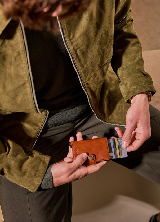Secrid Miniwallet+ pasjeshouder van leer - detail 7 bruin
