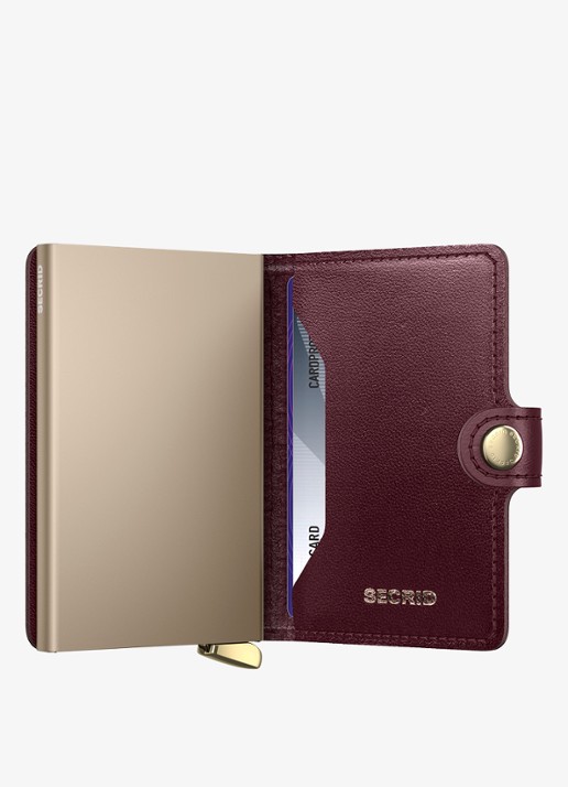 Secrid Miniwallet+ pasjeshouder van leer - detail bordeauxrood