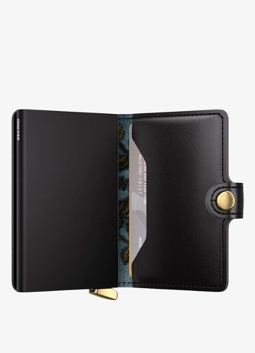 Secrid Miniwallet+ pasjeshouder van leer - detail zwart