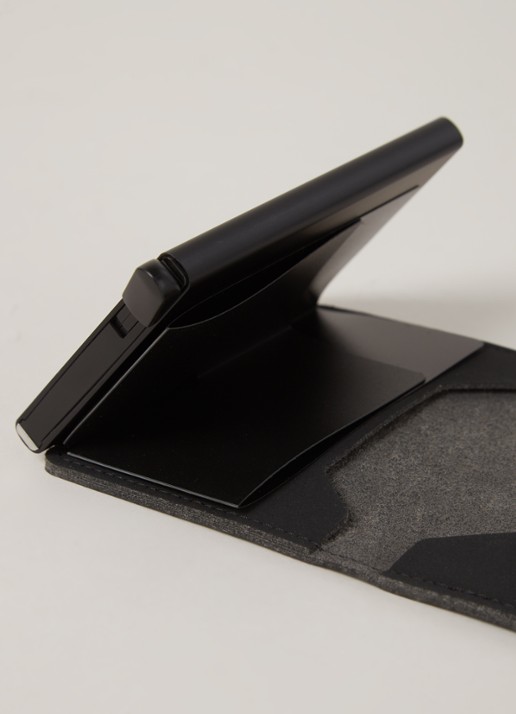 Secrid Soft Touch portemonnee van vegan leer - detail 3 zwart