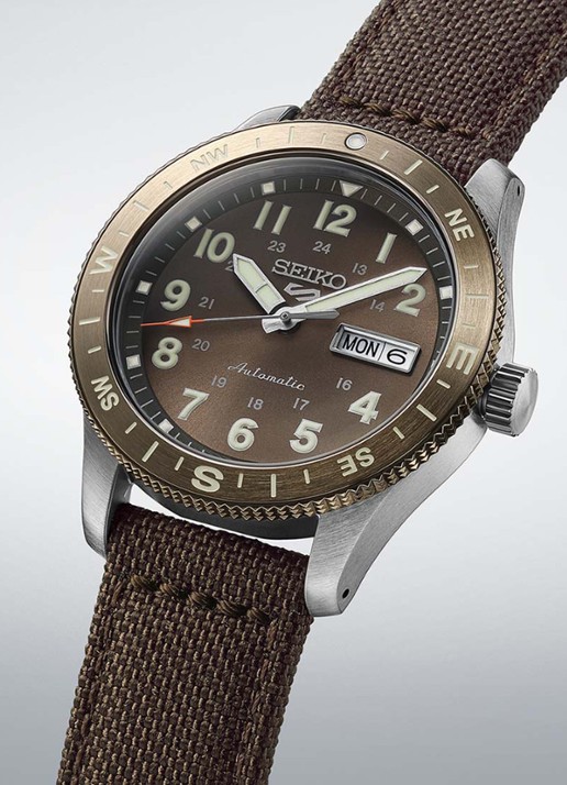 Seiko 5 Sports Field horloge HDB009K1 - detail 3 bruin