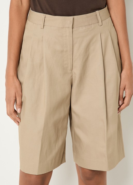 Selected High waist straight fit korte broek met steekzakken