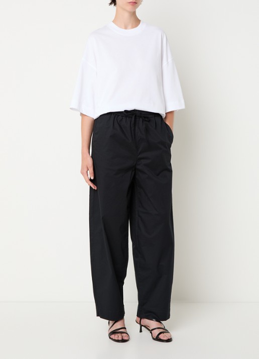 Selected Juma high waist straight fit broek in  katoenblend - voorkant 3 zwart