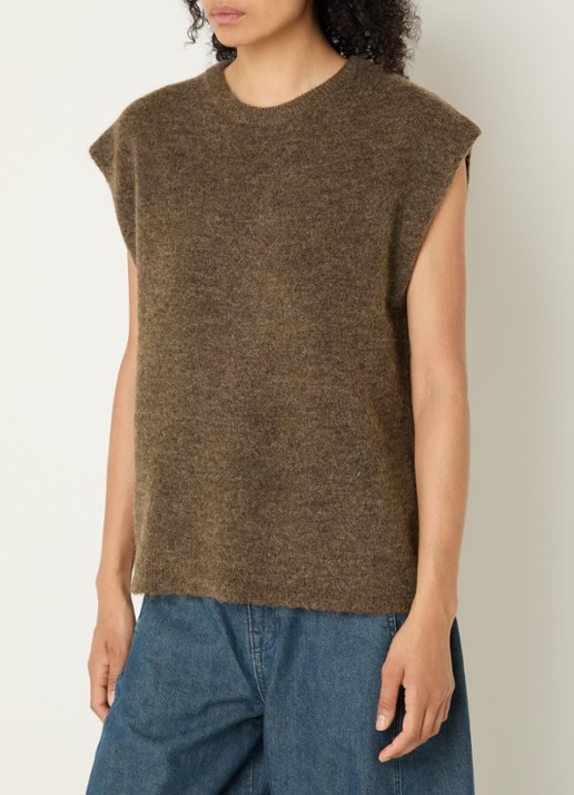 Selected Lulu grofgebreide spencer in alpaca wolblend - detail bruin