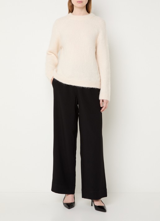 Selected Patricia mid waist wide fit pantalon met steekzakken - voorkant 3 zwart