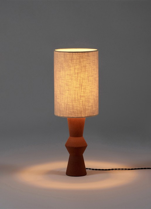 Serax Marie-Ann tafellamp Ø18 cm - voorkant 2 bruin