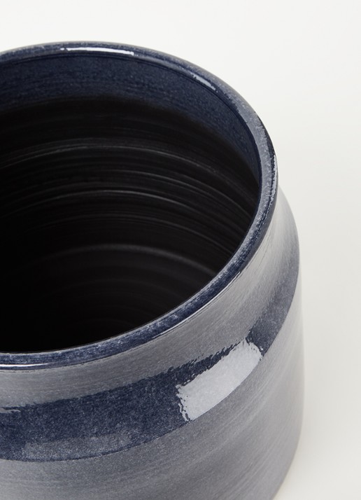 Serax Sierpot L van aardewerk voor binnen Ø36 cm - detail donkerblauw