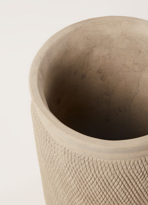 Serax Slang L bloempot van aardewerk voor binnen Ø 15 cm - detail zand