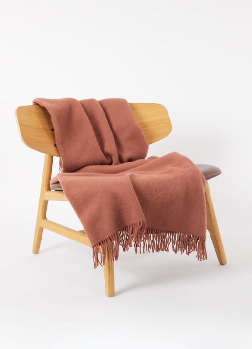 Silkeborg Uldspinderi Season plaid van wol 130 x 200 cm - voorkant 2 oranjebruin