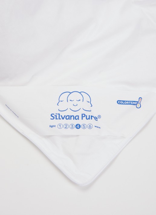 Silvana Pure Blauw Medium Warm solo dekbed met donsvulling - voorkant 2 wit