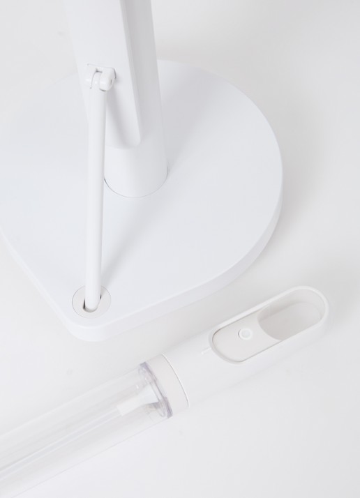 Simplehuman Keukenrolhouder met pomp 38 cm - detail wit