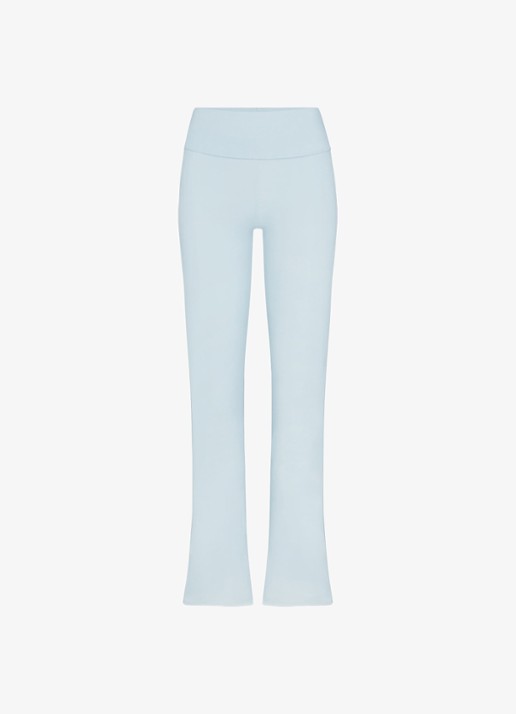 SKIMS Cotton Jersey mid waist straight fit loungebroek  - voorkant 4 lichtblauw
