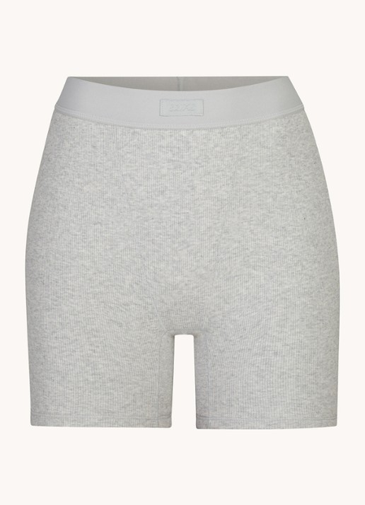 SKIMS Cotton Rib high waist korte loungebroek met ribstructuur - voorkant 2 grijsmele