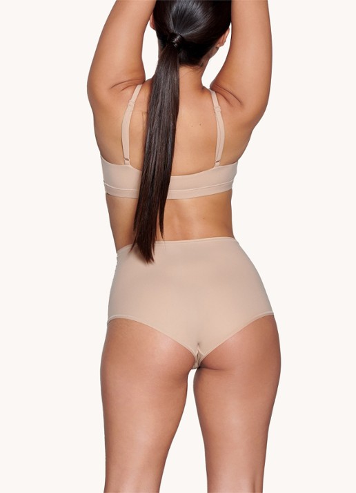 SKIMS Fits Everybody shorty - achterkant 2 beige