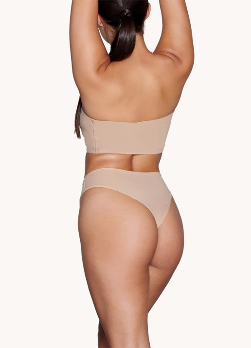 SKIMS Fits Everybody strapless bh  - achterkant beige