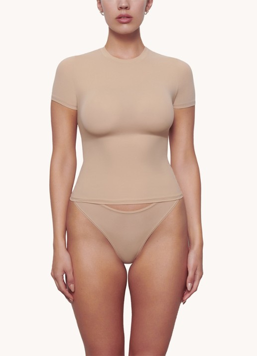 SKIMS Fits Everybody T-shirt met ronde hals - detail 3 beige