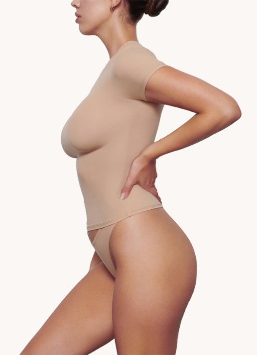 SKIMS Fits Everybody T-shirt met ronde hals - detail 4 beige