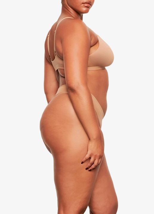 SKIMS Fits Everybody triangle bralette - detail 4 taupe