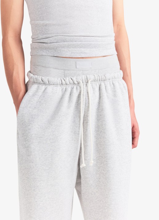 SKIMS Fleece Lounge joggingsbroek met steekzakken  - detail 4 light heather grey