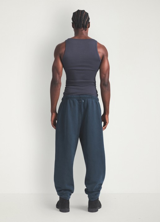 SKIMS Heavy Fleece tapered fit joggingbroek - achterkant navy