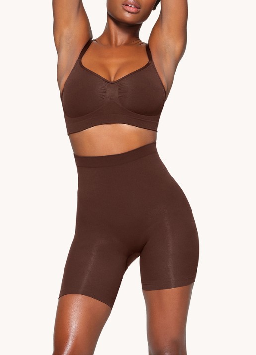 SKIMS Seamless Sculpt high waisted corrigerende short