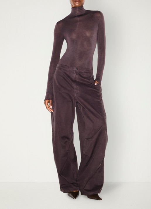 SKIMS Sheer Modal semi-transparante body in kasjmierblend met col  - detail 5 phoenix