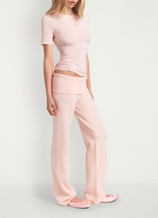 SKIMS Sheer Modal T-shirt in kasjmierblend  - detail 3 primrose