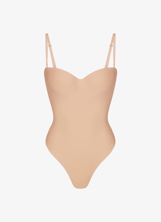 SKIMS Skims Body corrigerende stringbody met beugel - voorkant 4 beige