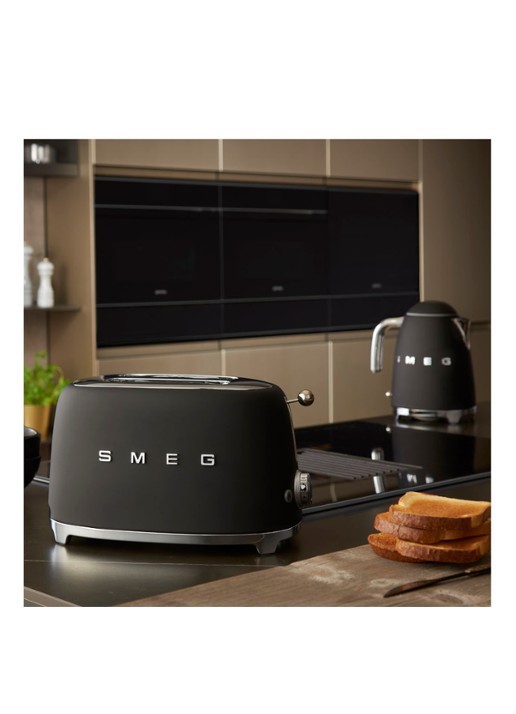 SMEG 50's Style broodrooster 2-slots TSF01BLMEU - voorkant 2 mat zwart