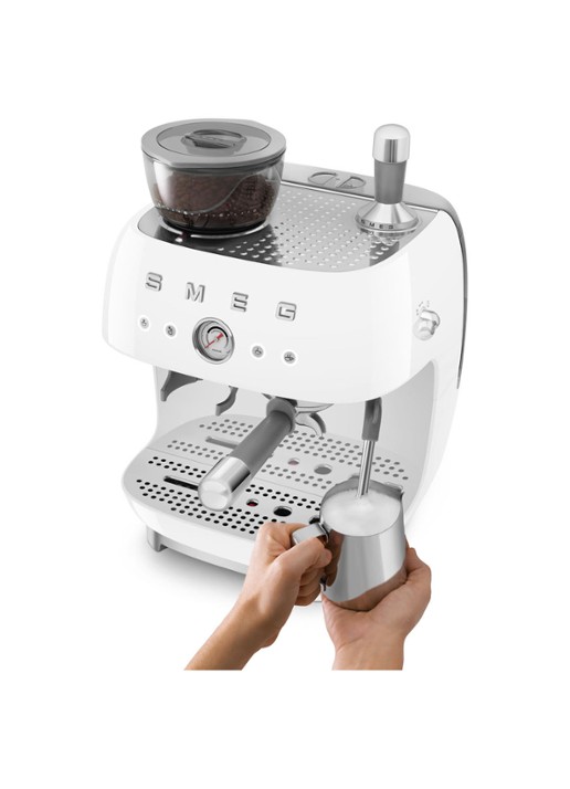 SMEG 50's Style handmatige espressomachine EGF03WHEU - voorkant 3 wit