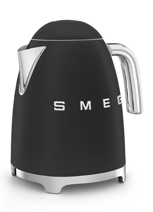 SMEG 50's Style waterkoker 1,7 liter KLF03BLMEU - voorkant 3 mat zwart