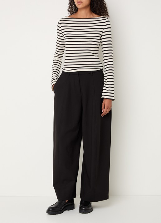 Sofie Schnoor Cece top met boothals en streepprint - voorkant 4 creme