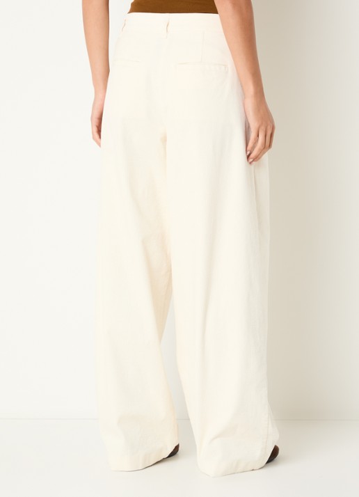 Sofie Schnoor Corlie high waist loose fit broek van corduroy - achterkant 2 gebroken wit