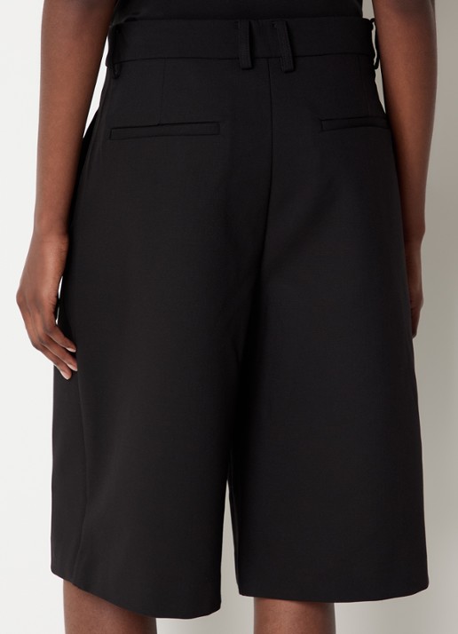 Sofie Schnoor Elsysw mid waist loose fit korte pantalon met steekzakken - achterkant zwart
