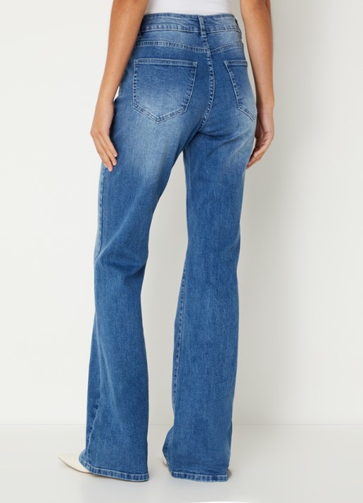Sofie Schnoor Firenze high waist flared jeans met paspelzakken - achterkant 3 indigo