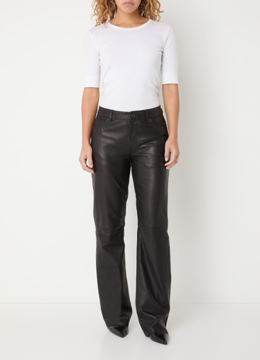Sofie Schnoor Gatti high waist flared fit broek van imitatieleer - voorkant 3 zwart