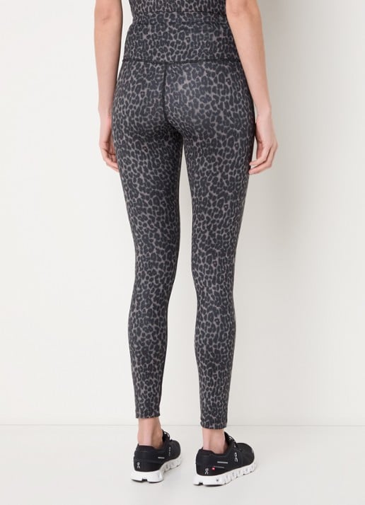 Sofie Schnoor High waist trainingslegging met panterprint  - achterkant 3 antraciet