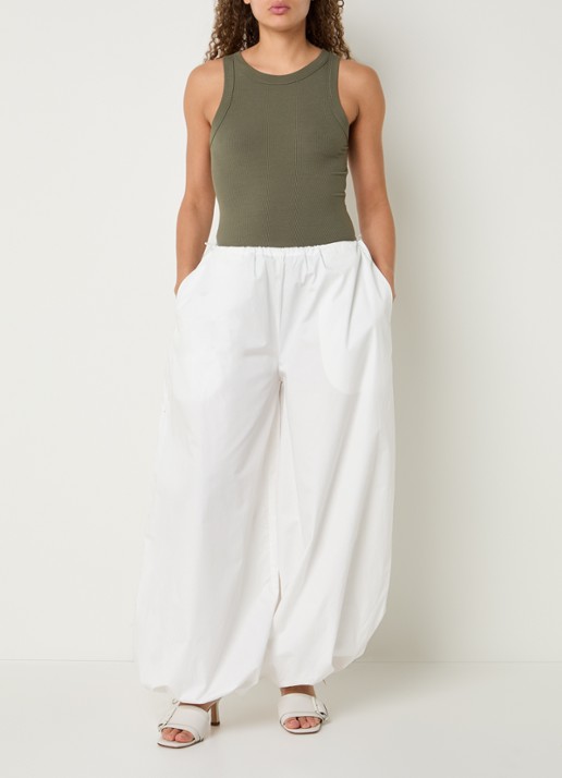 Sofie Schnoor Imirasw low waist balloon fit broek met steekzakken - voorkant 4 wit