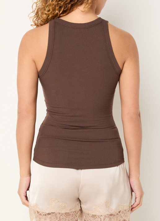 Sofie Schnoor Julliesw tanktop met ribstructuur - achterkant 4 hazelnootbruin