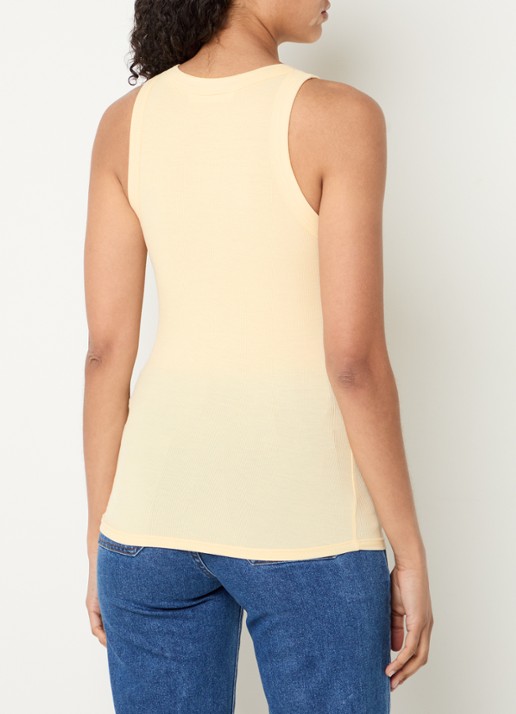 Sofie Schnoor Julliesw tanktop met ribstructuur - achterkant 3 vanillegeel