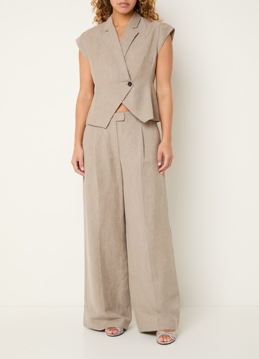 Sofie Schnoor Majsesw getailleerde blazer met vlindermouw - voorkant 4 donkerbeige