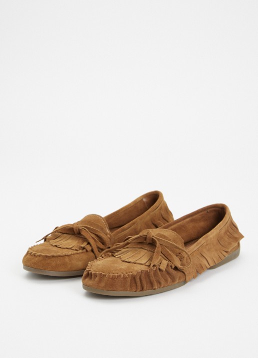 Sofie Schnoor Margitsw mocassin van suède met franjes - detail 2 cognac