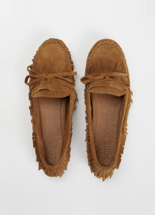 Sofie Schnoor Margitsw mocassin van suède met franjes - detail 3 cognac