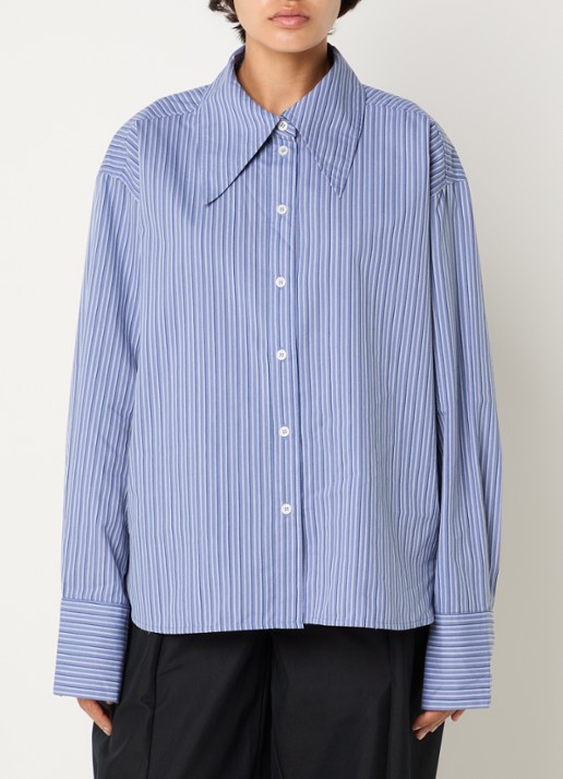 Sofie Schnoor Mashasw blouse met streepprint - detail staalblauw
