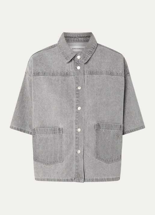 Sofie Schnoor Melissa blouse van denim met opgestikte zakken - voorkant lichtgrijs