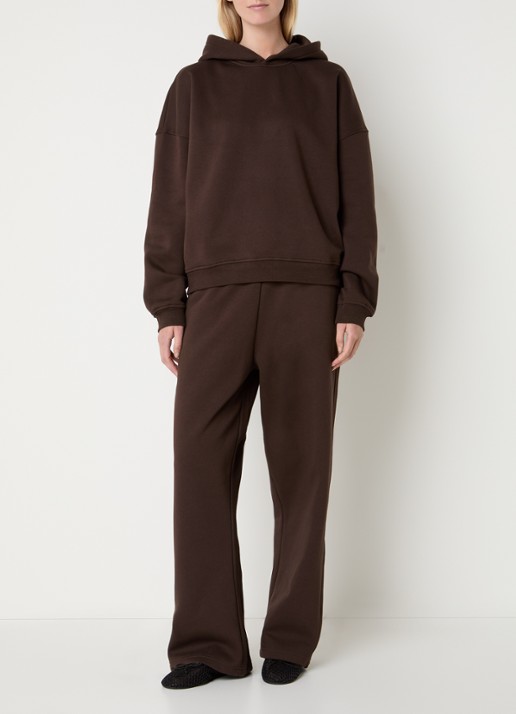 Sofie Schnoor Ranyaspo hoodie met siernaad - voorkant 3 donkerbruin